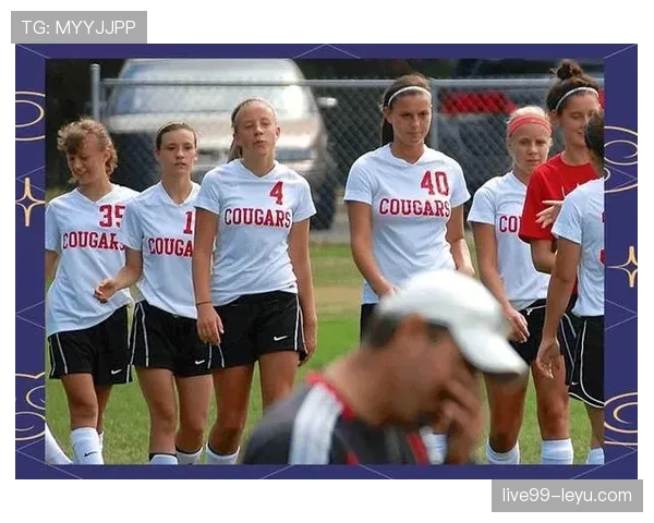 教练临场战术调整助力球队逆转取胜 展现卓越指挥能力