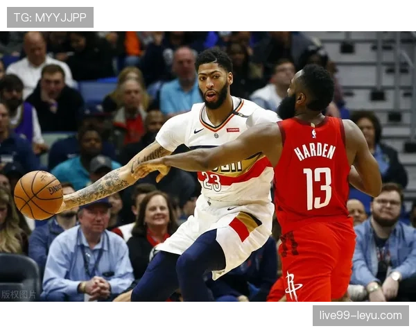 戴维斯进攻体系适配性分析:战术融合与实战表现