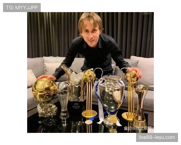 恩佐 vs 莫德里奇:中场组织与节奏掌控能力对比分析 恩佐 vs 莫德里奇:中场组织与节奏掌控能力对比分析